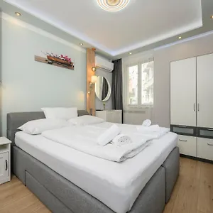 4* Apartahotel Palais Elegance