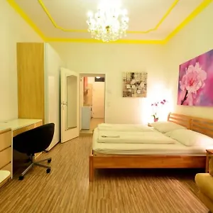 3* Apartahotel Ajo - Messe Flat - Self-check-in