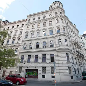 K+t Boardinghouse Pensjonat